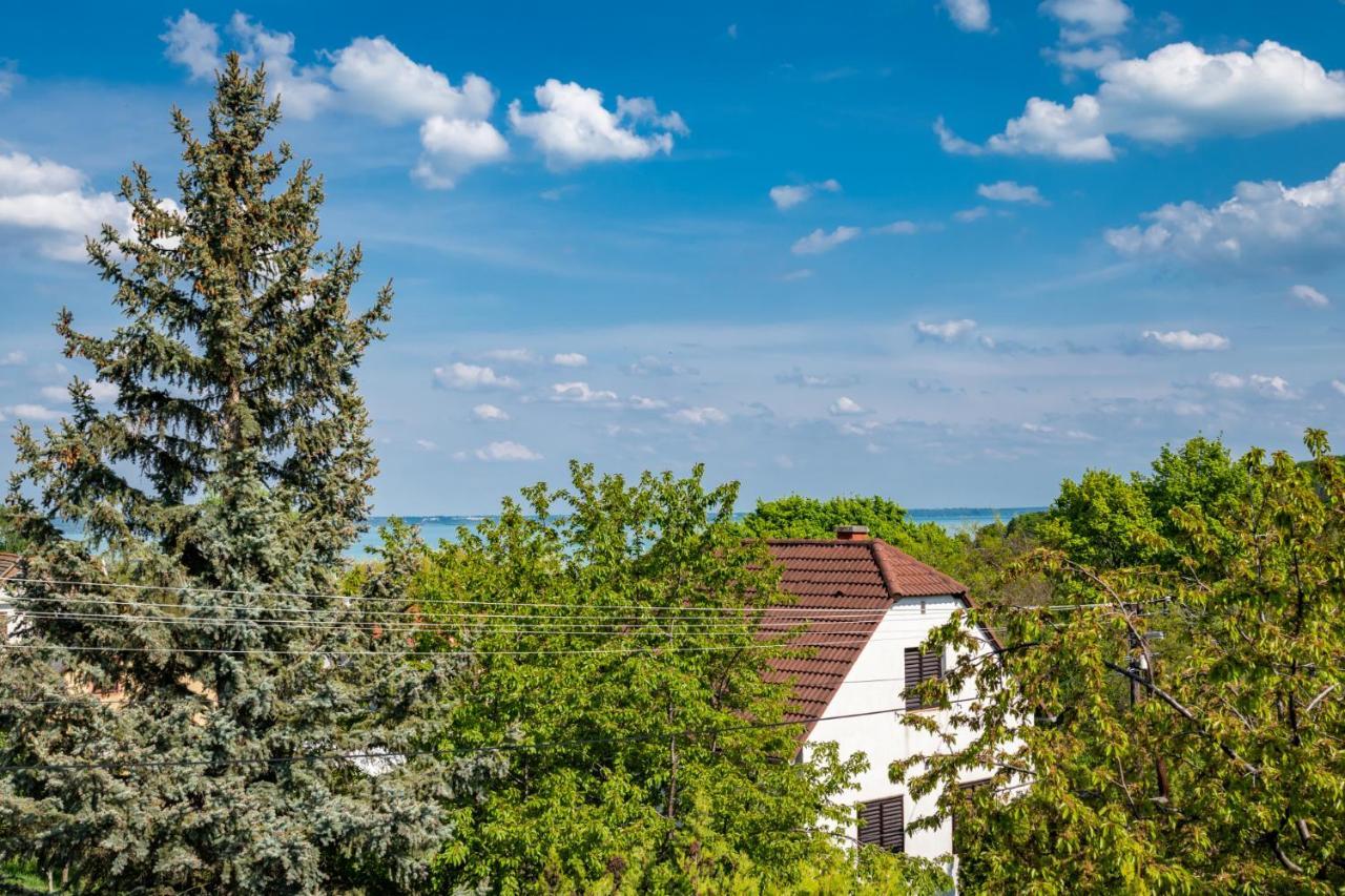 Madarasz 5 Deluxe Vendeghaz Villa Balatonalmádi Kültér fotó